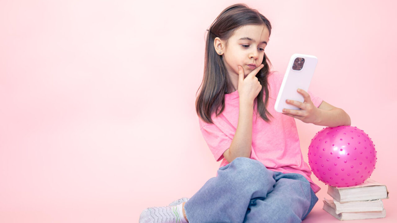 kebiasaan media sosial