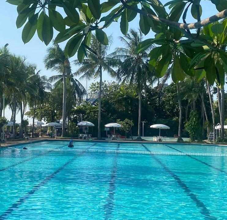 kolam renang keluarga