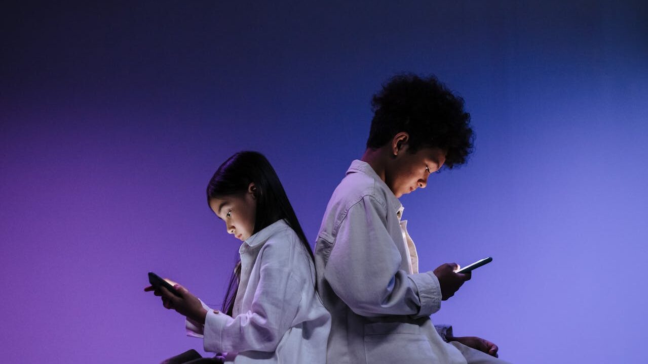 10 Ciri Screen Time Anak Sudah Berlebihan Selama Liburan Panjang