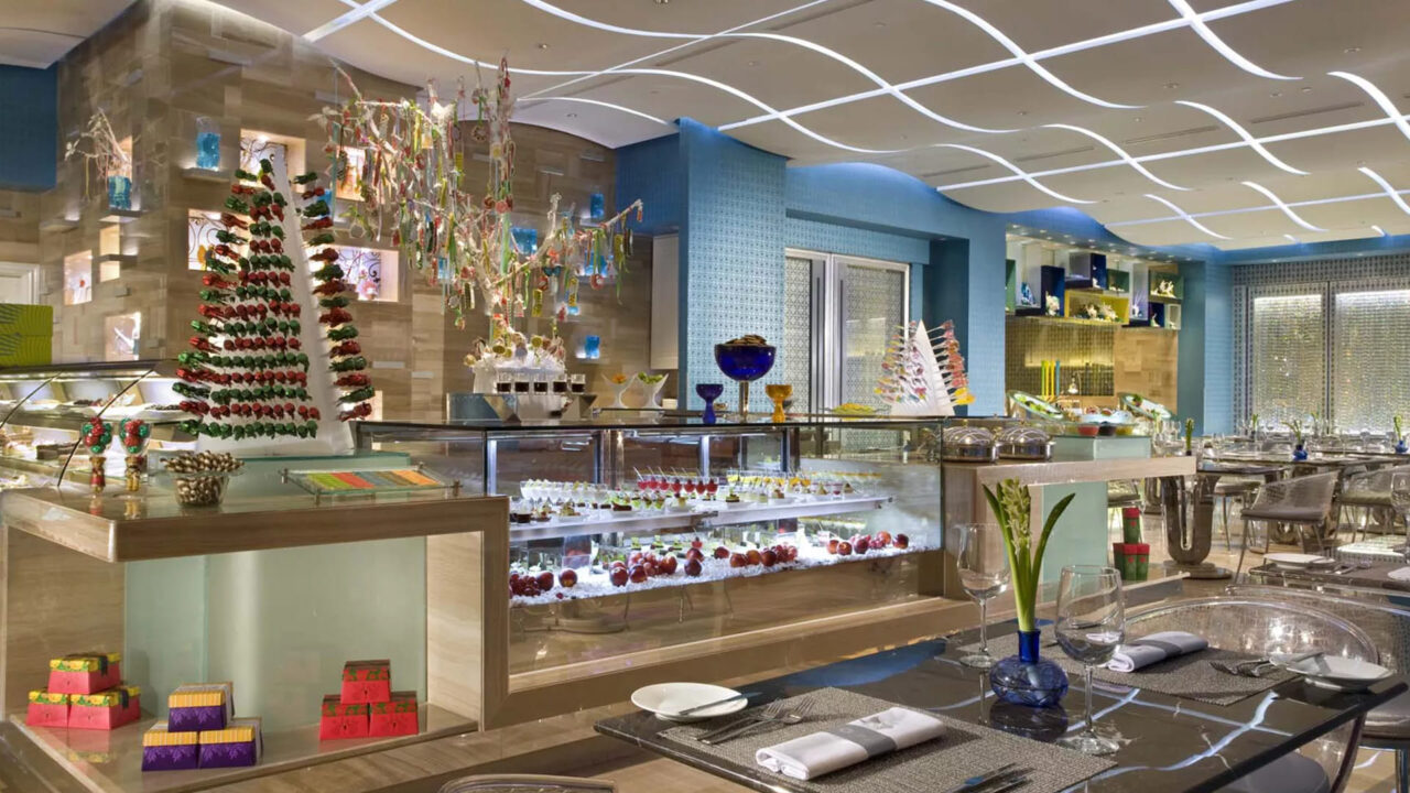 Family Friendly, Ini 8 Paket Dinner Tahun Baru dengan Buffet Melimpah!