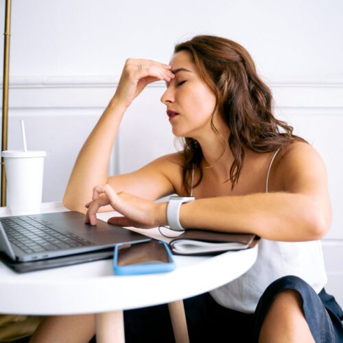 6 Kesalahan Ibu Bekerja selama Ramadan, Bikin Burnout dan Stres!